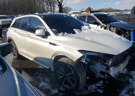 2025 Infiniti Qx50 Sport z USA, uszkodzony, nr VIN 3PCAJ5FB3SF110357